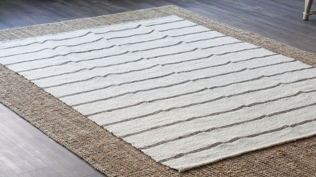 Lineas Area Rug - 5'x8' - Ivory