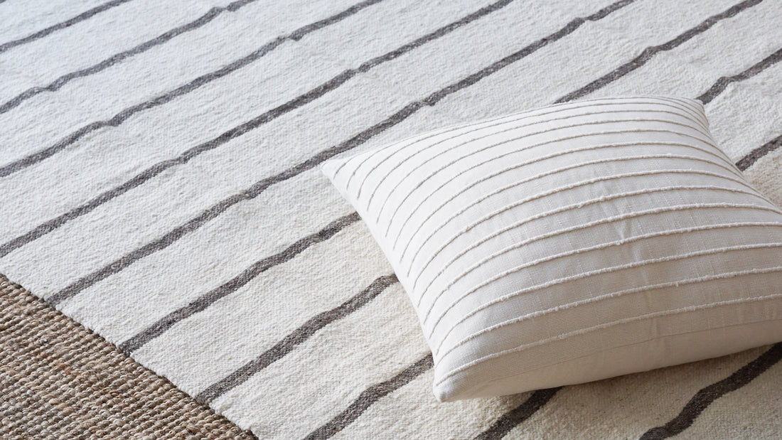 Lineas Area Rug - 5'x8' - Ivory