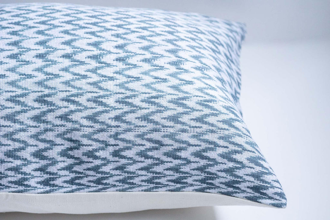 Saca Tinta Pillow - Kala Home - Pillow