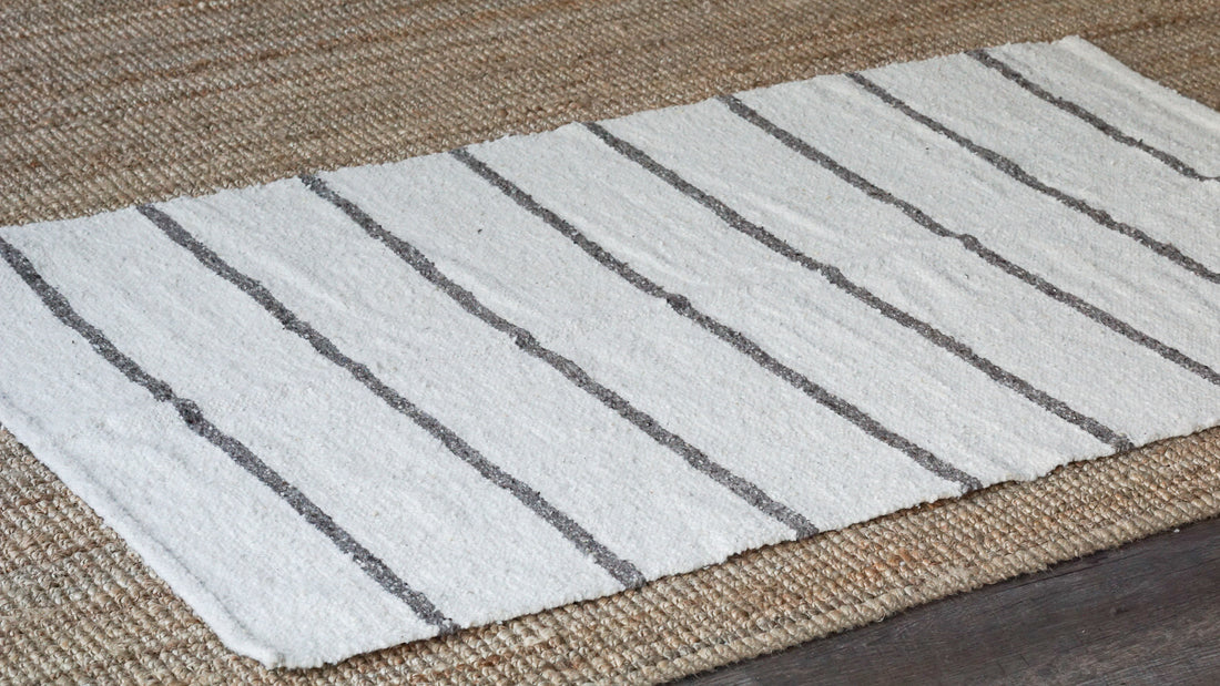 Ivory & Grey Accent Rug - Multiple Sizes